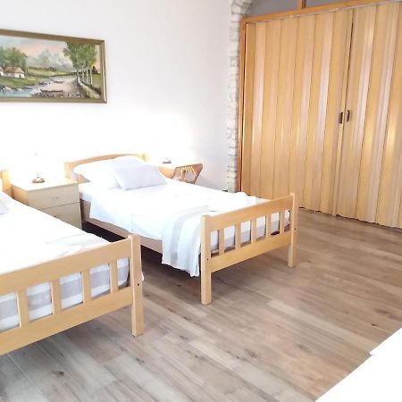 Apartman Tomo Pula Exteriér fotografie
