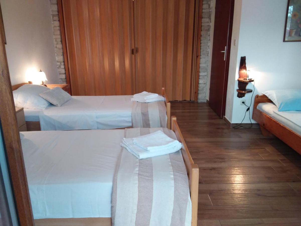 Apartman Tomo Pula Exteriér fotografie