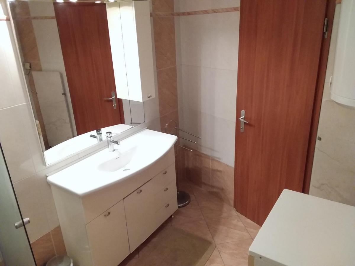 Apartman Tomo Pula Exteriér fotografie